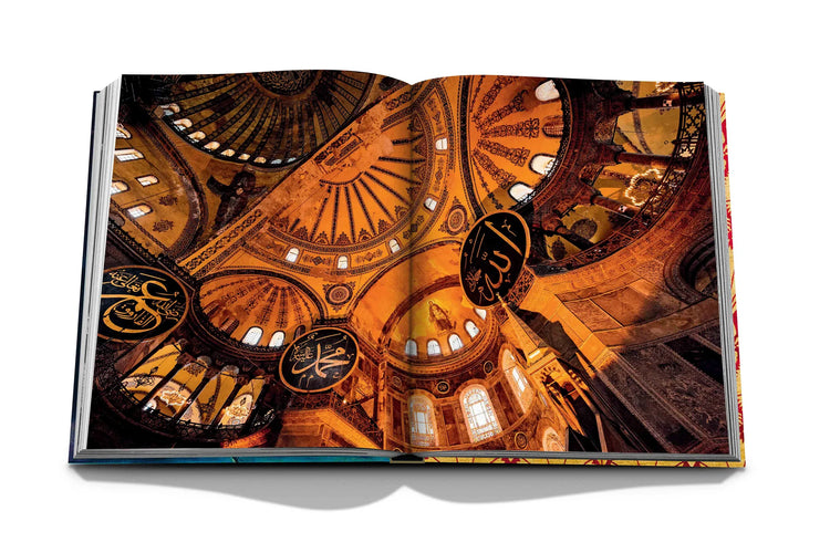 Golden Opulence: 500 Years of Luxuriant Style