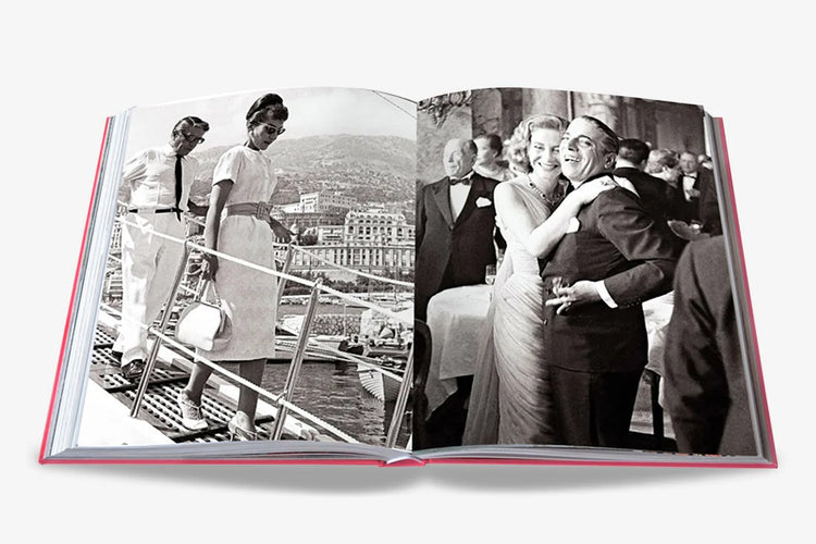 Swans: Legends of the Jet Society